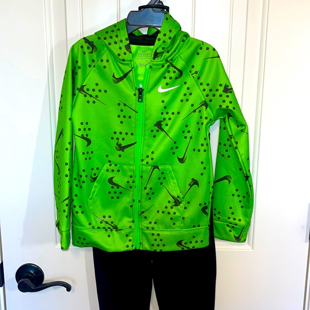 Nike 2 piece hoodie and sweats